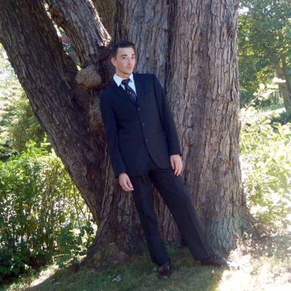 Meet your Posher, Nicholas